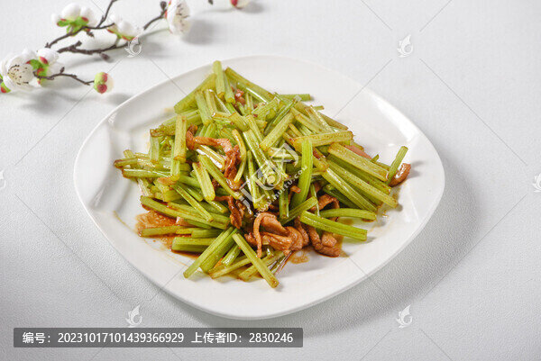 山芹炒肉絲