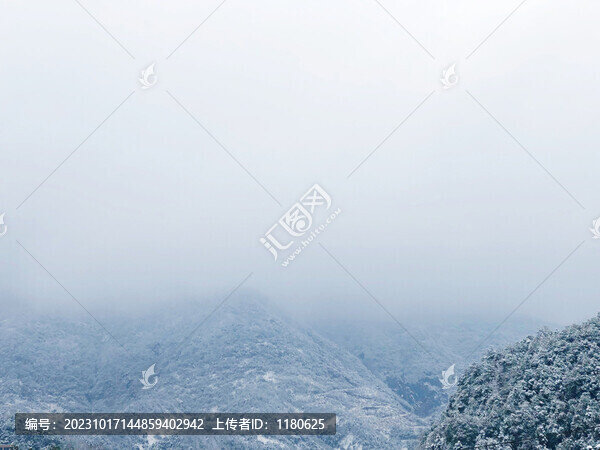 雪山