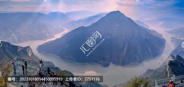 三峽之巔