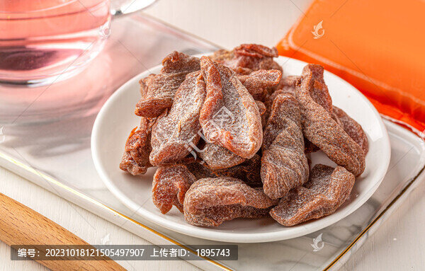 鹽津桃肉