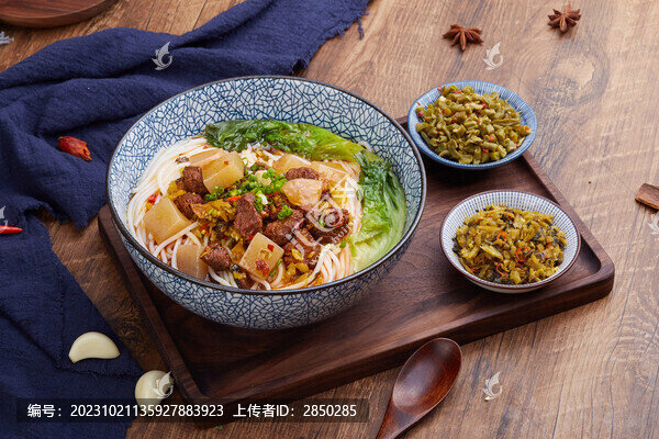 蘿卜牛腩米線