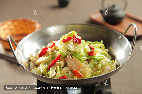 干鍋手撕包菜
