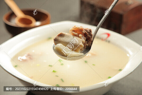 淮山筒骨湯