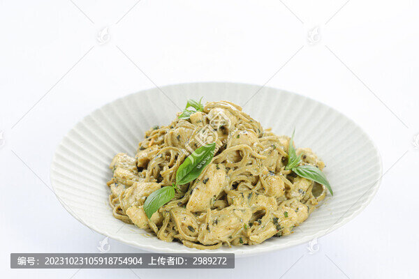 青醬雞肉意面