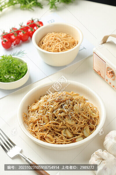 蒜香意面