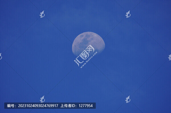 月