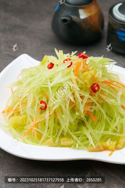 清拌泡椒萵筍絲