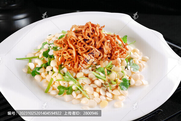 杏仁炒肉絲