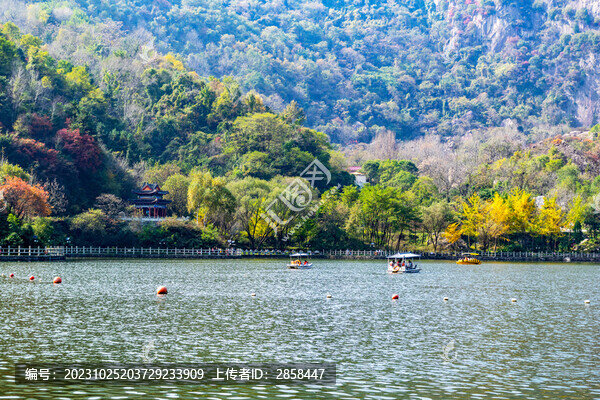 翠華山天池