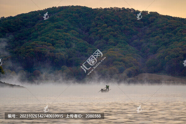 松花湖打漁船