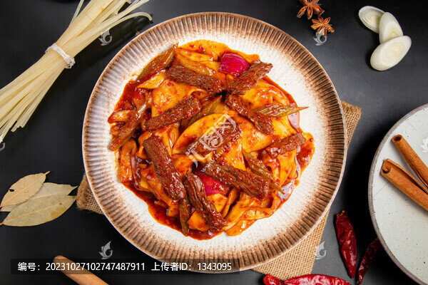 牛肉炒寬粉