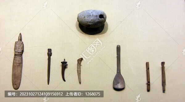 河姆渡出土文物