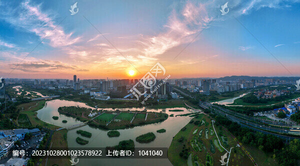 南寧市明月湖濕地公園晚霞