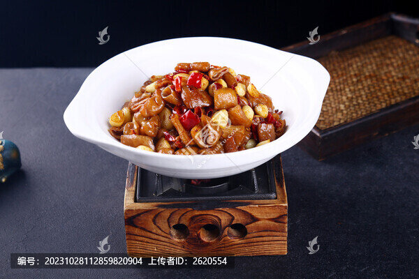 砂鍋肥腸煲