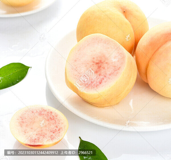 桃子白底圖