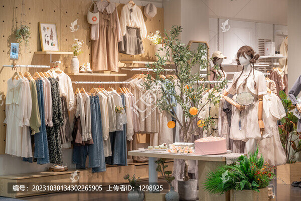 時(shí)尚女裝專賣店內(nèi)景