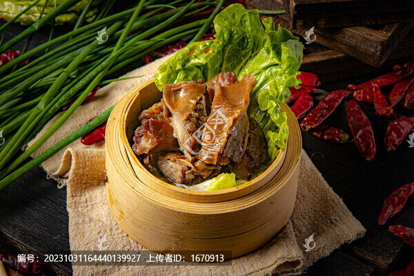火鍋菜品鹵牛腩