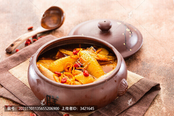 汽鍋蟲草花雕雞