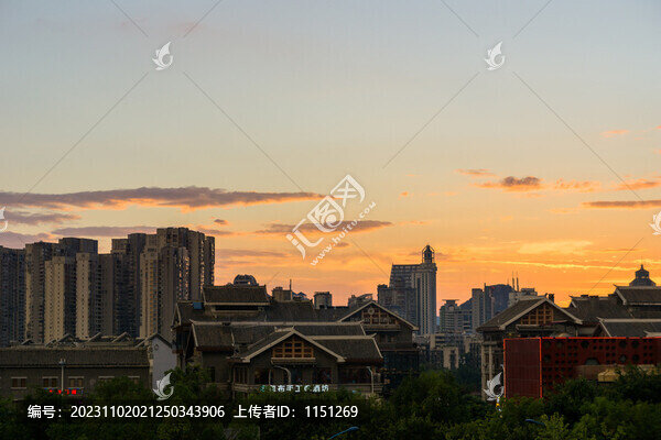 城市夕陽