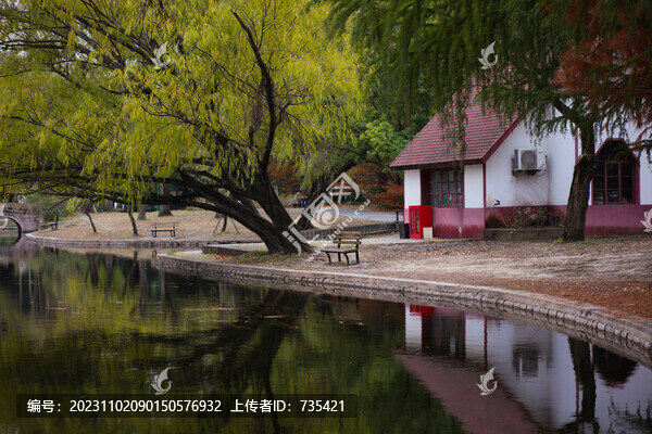 湖邊小屋