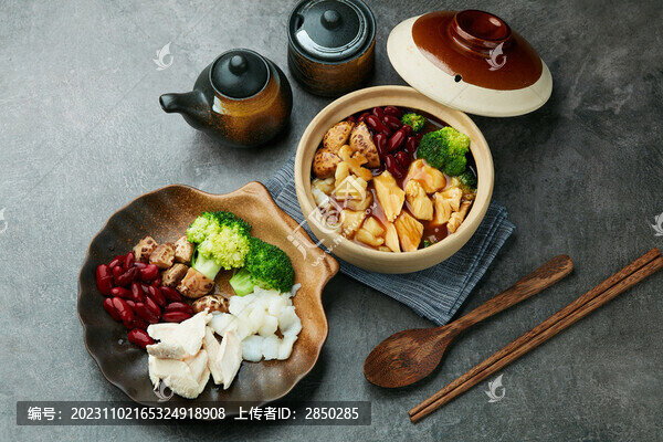 牛蛙龍利魚鮑汁撈飯