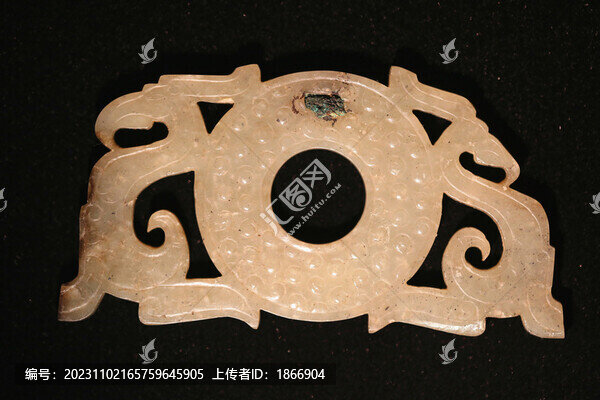 雙夔龍耳玉環(huán)