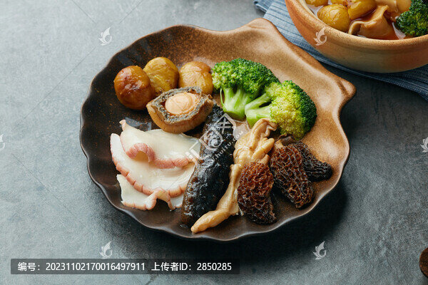 海鮮鮑汁撈飯