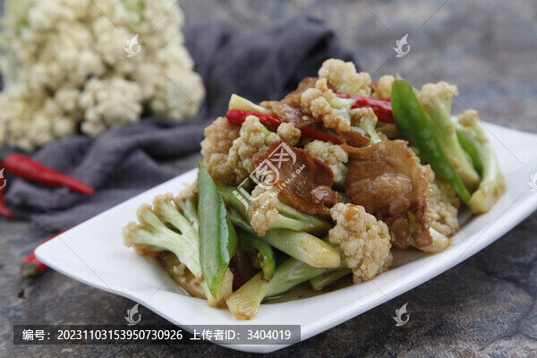 五花肉煸菜花