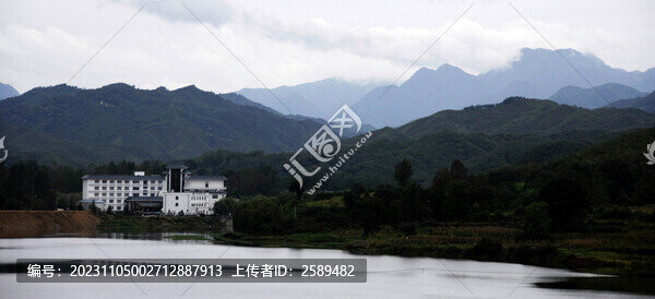 山巒云海