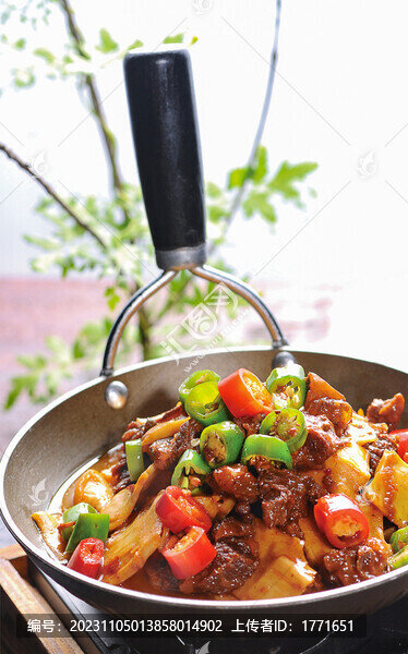 龍筍燒牛腩