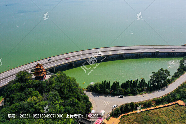 滇池風(fēng)光