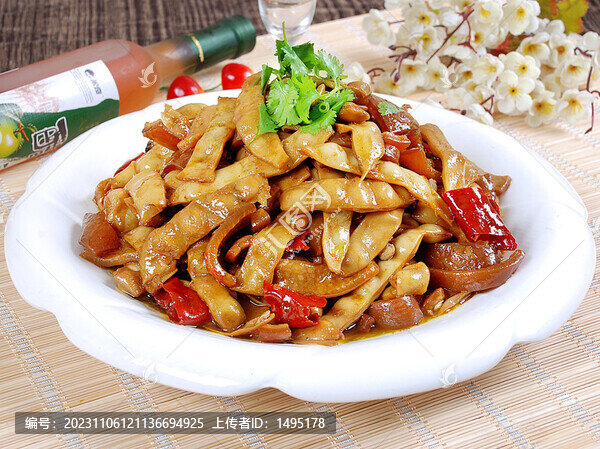 壓鍋肉皮黃豆角
