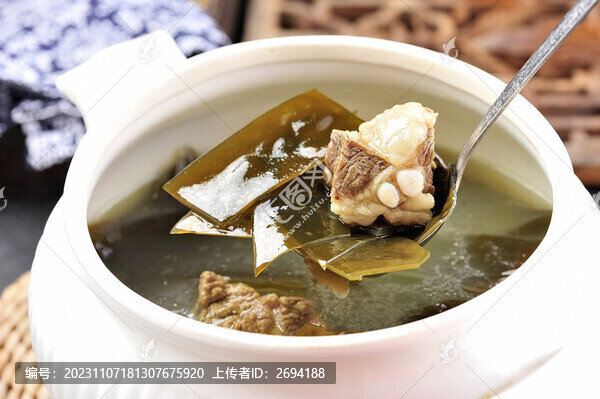 海帶龍骨湯