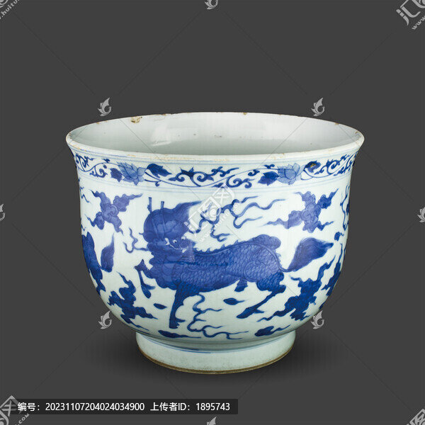 明代隆慶青花四神獸香爐
