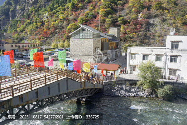 畢棚溝景區(qū)游客中心建筑