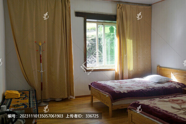 川西古爾溝溫泉藏民民宿標(biāo)準(zhǔn)間