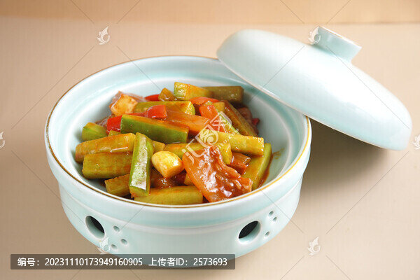 牛肉筋燒蘿卜