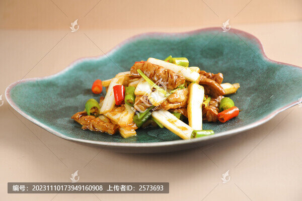 酸白菜炒肥腸