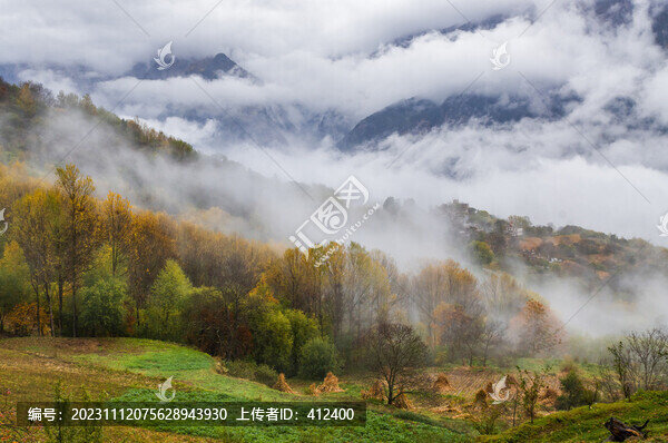 甲居藏寨風光