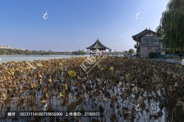 大明湖集山樓風(fēng)光圖片