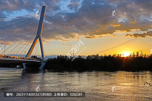 松花江日落