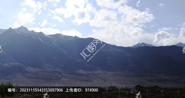 新疆石頭城阿拉爾金草灘
