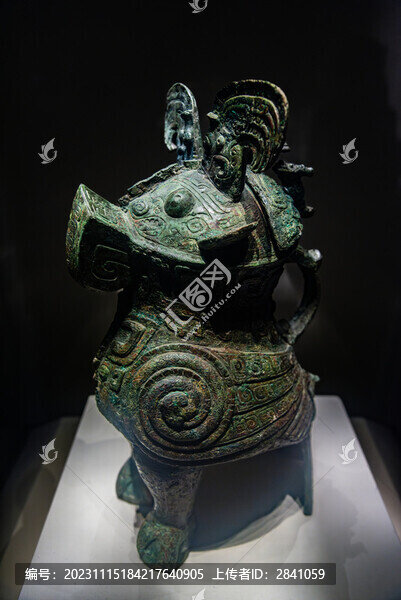 商王武丁時期婦好青銅鸮尊