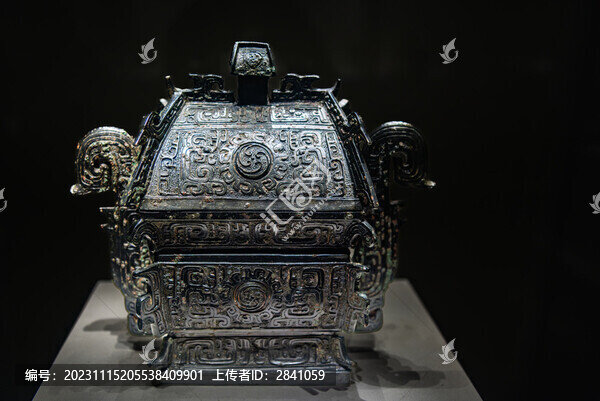 西周中期盠青銅方彝