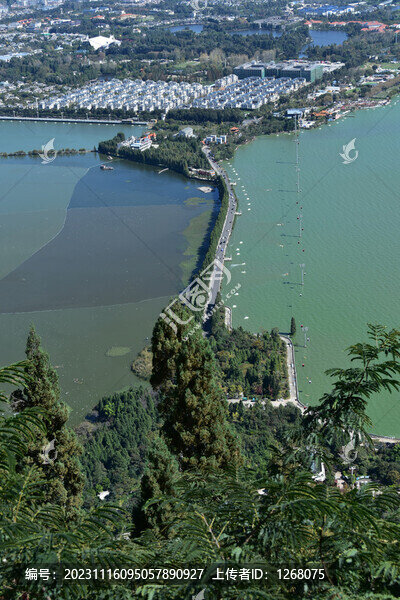 云南昆明滇池翠湖西山
