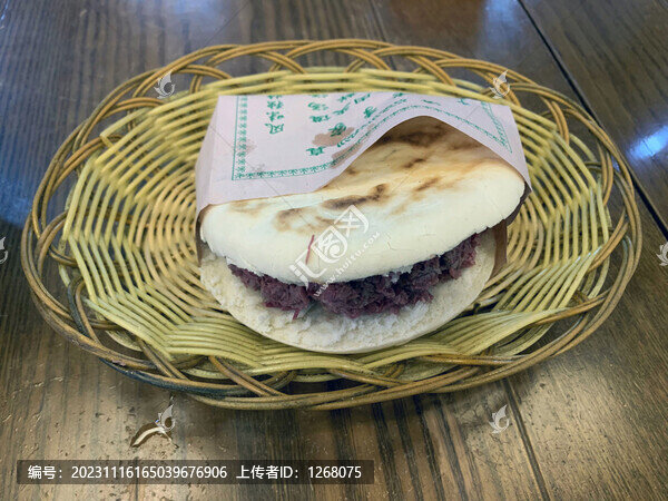 牛肉夾饃