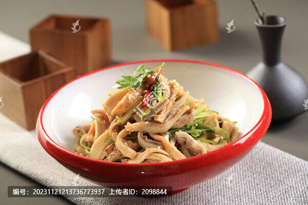 沙姜撈起鵝腸頭