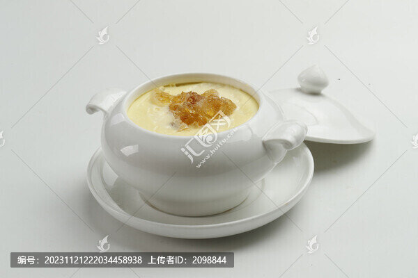 桃膠燉牛奶