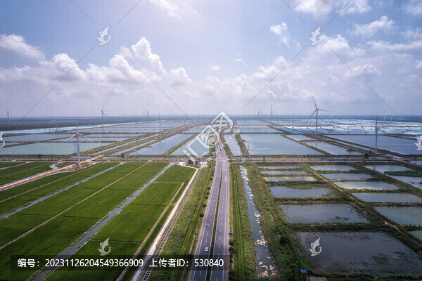 航拍綠色能源發(fā)電機