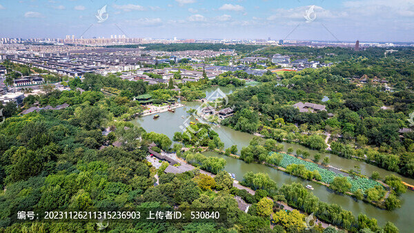 航拍揚(yáng)州瘦西湖自然景觀